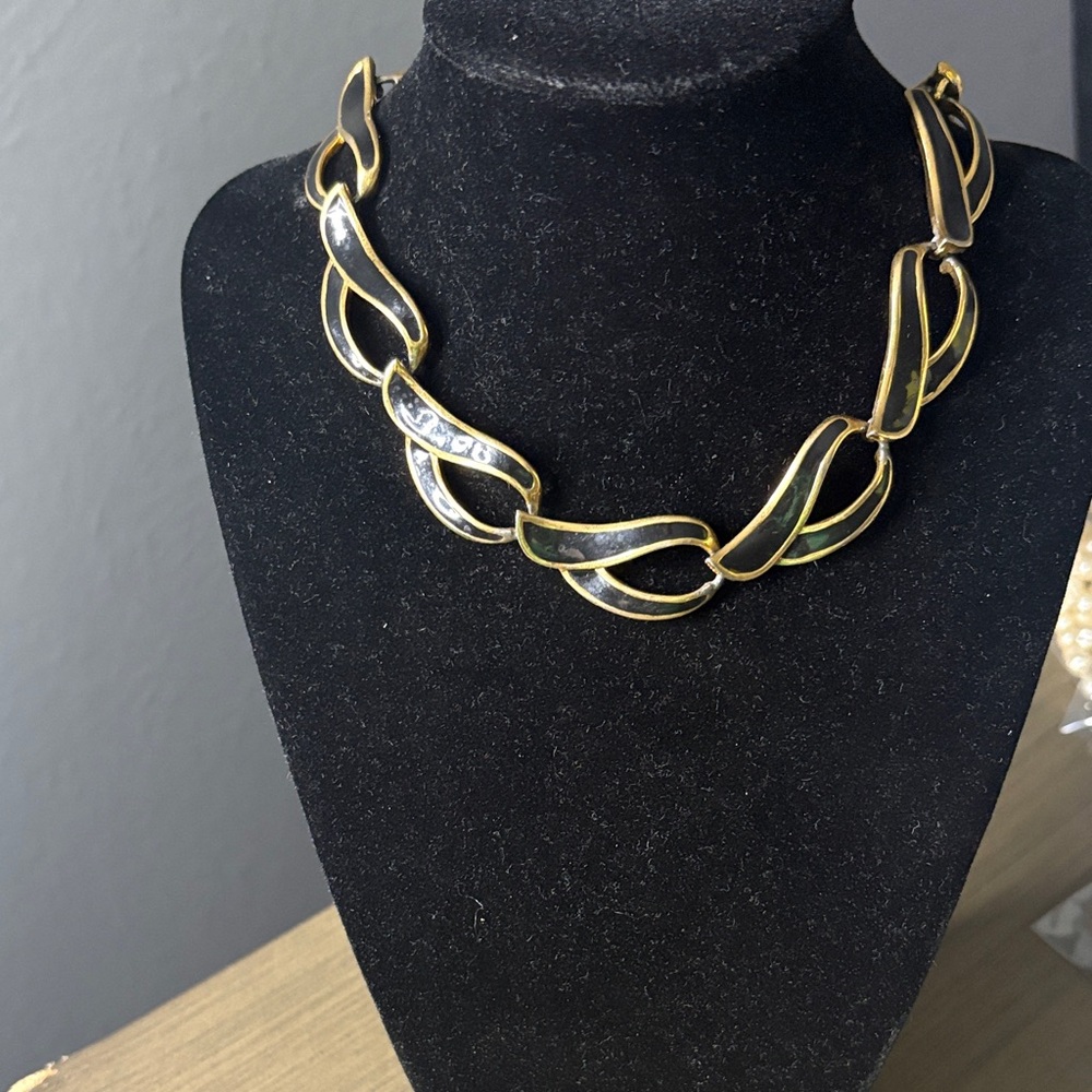 Gold-Tone Linked Wave Necklace in Gold and Black